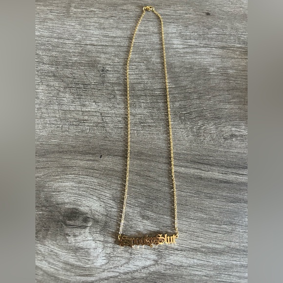 Spooky Sl*t gold necklace - Picture 2 of 3